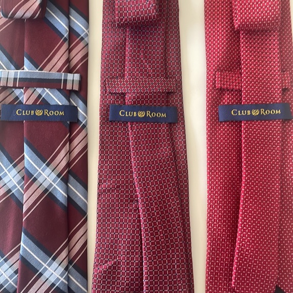 Bundle of 3!! 📦 Club Room Red/Burgundy Silk Ties - Picture 6 of 6